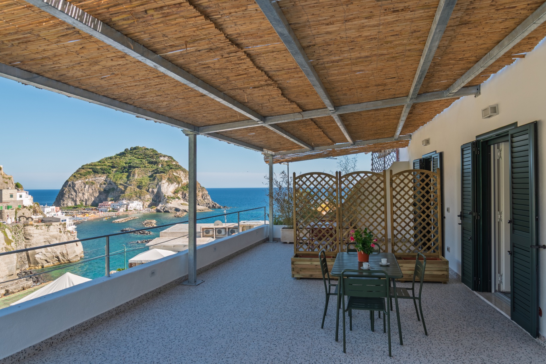 Vista mare al tramonto dalla terrazza privata a Sant'Angelo, Ischia